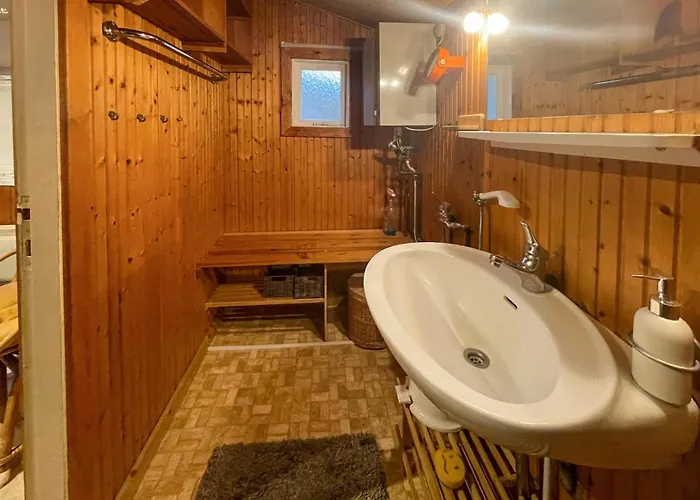 1 Bedroom Stunning In Store Fuglede